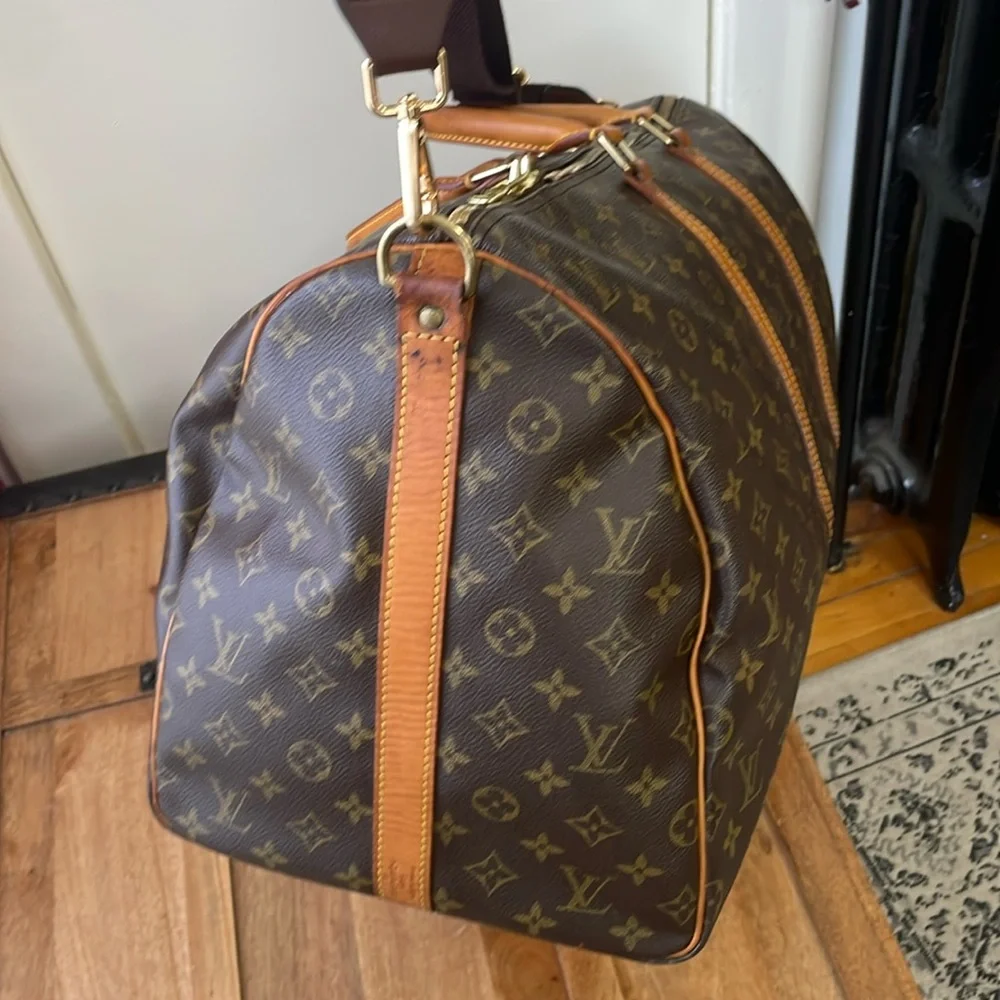 Louis Vuitton Bandouliere Keepall 55 Travel Bag.